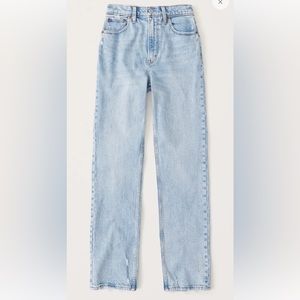 Abercrombie Ultra High Rise 90s Straight Jean - Never Worn